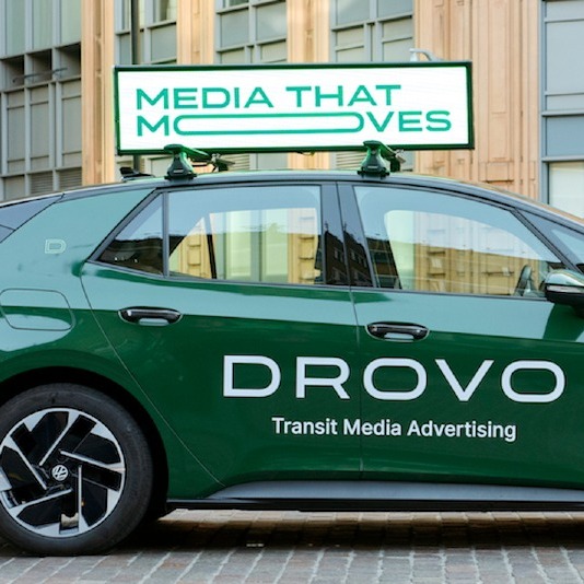 Drovo vehicle in city